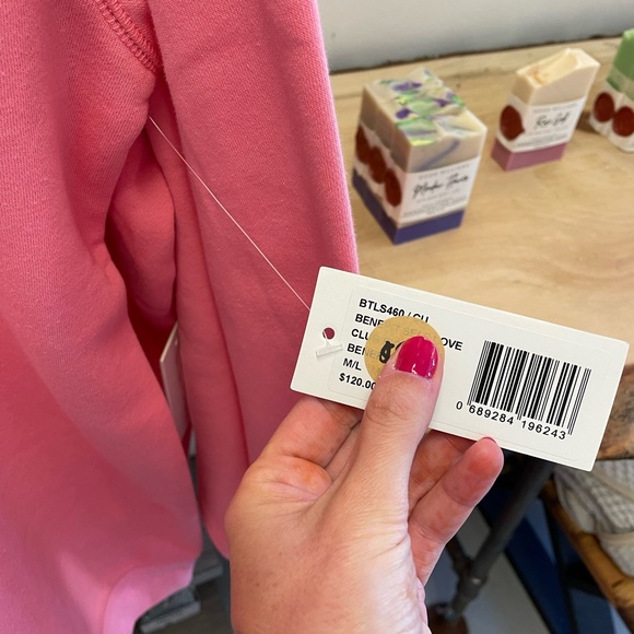 NWT - Brunette the Label x Benefit - oversized crew neck - Picture 6 of 6